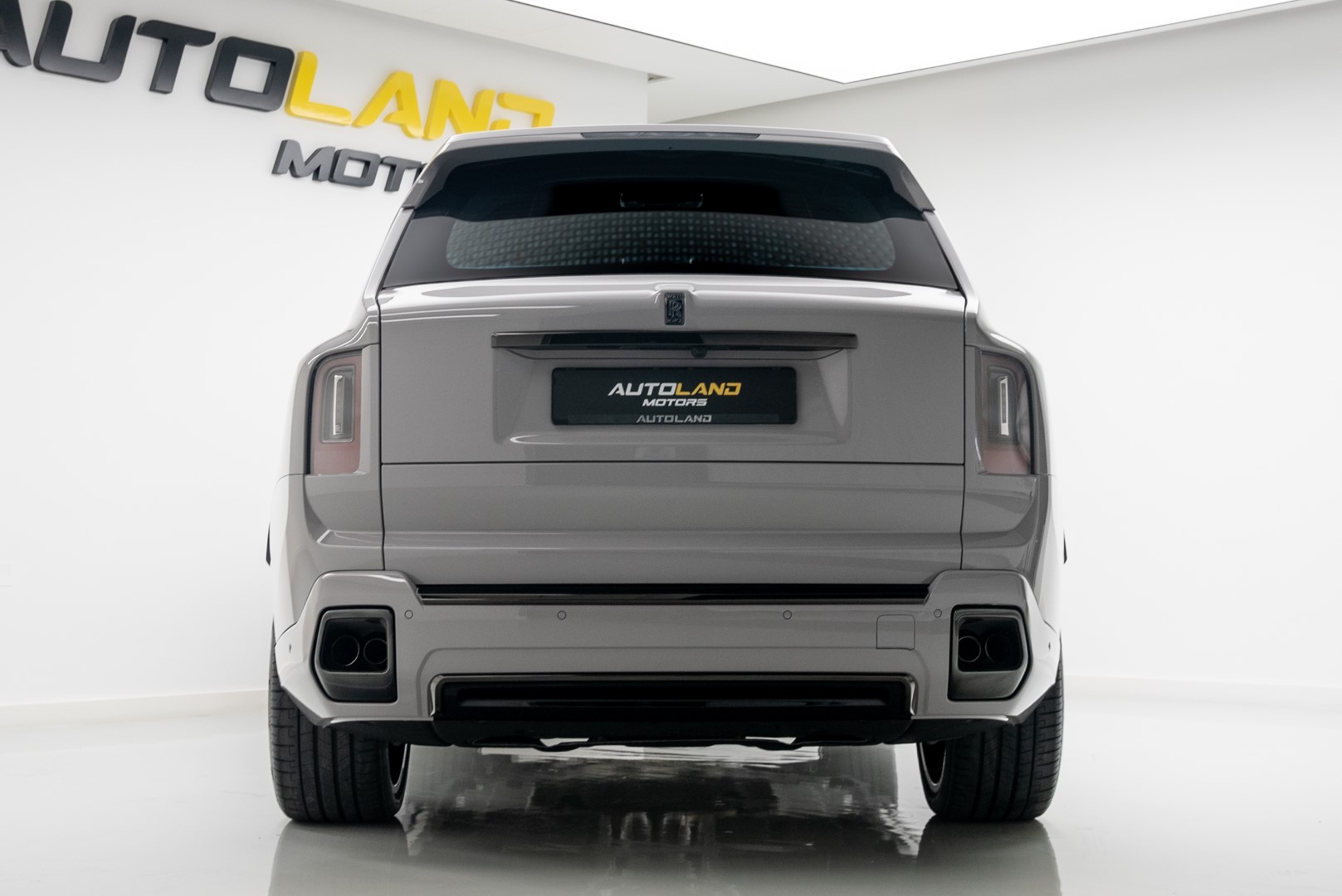 2025 ROLLS ROYCE GCC CULLINAN BLACK BADGE. WARANTY SERVICE